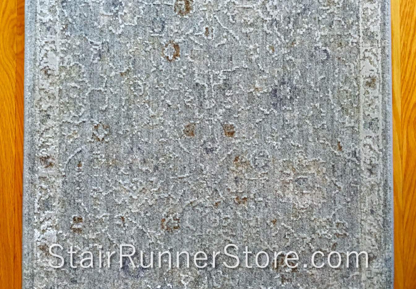 Infinite Tradition Cobblestone Stair Runner 27"