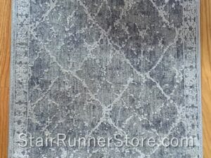 Infinite Trellis Cobblestone Stair Runner 27"