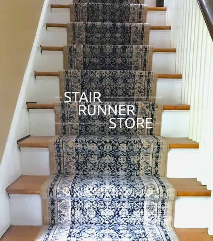 Brilliant Navy Beige 72407 Straight Stair Runner